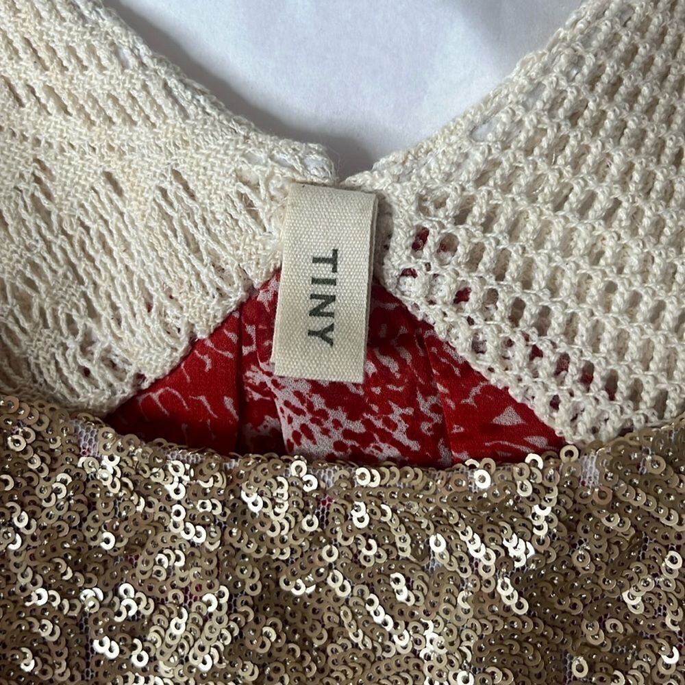 Women’s Tiny Large Red Tank Blouse Top - Picture 3 of 6